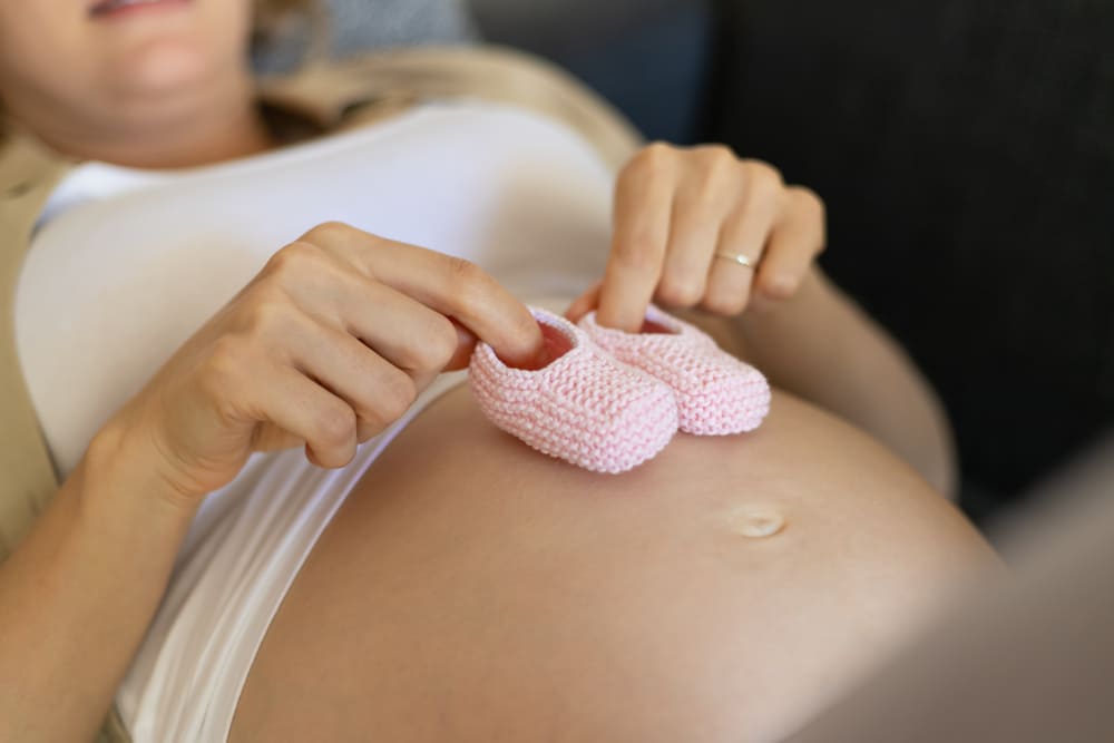 Egg Donation Process vs. Egg Restoration: What’s the Better Option?